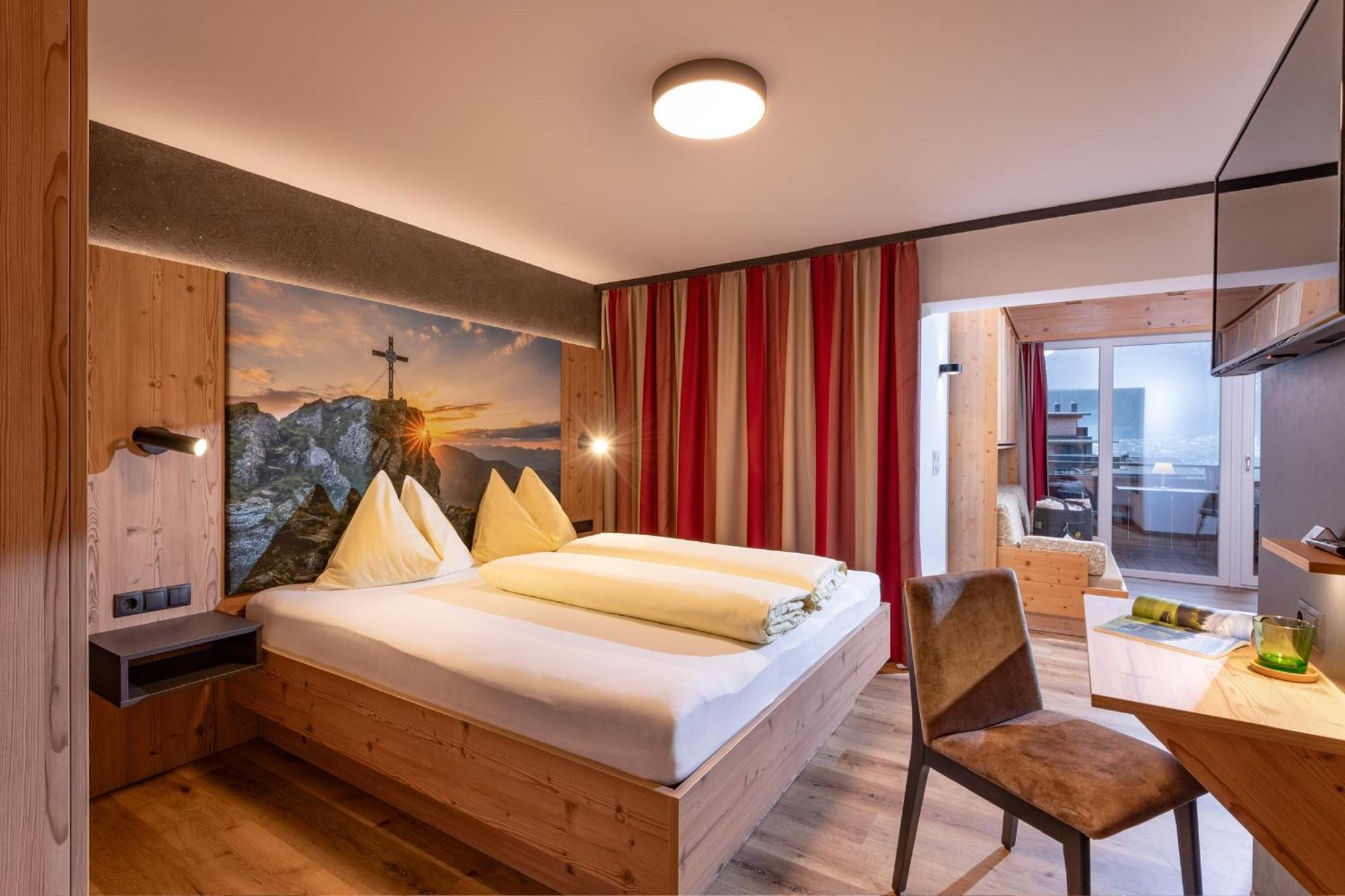 Das Sonnleiten Ski- Und Motorradhotel Bruck Im Zillertal Bruck am Ziller المظهر الخارجي الصورة