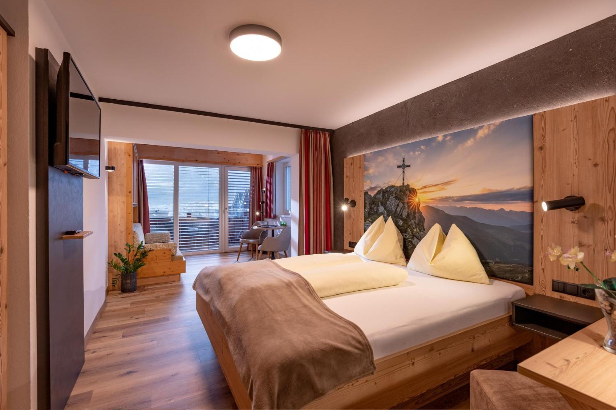 Das Sonnleiten Ski- Und Motorradhotel Bruck Im Zillertal Bruck am Ziller المظهر الخارجي الصورة