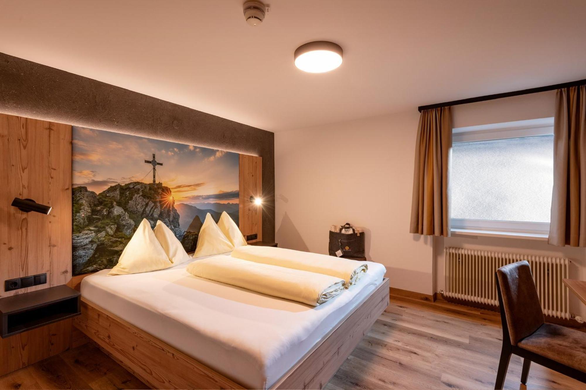 Das Sonnleiten Ski- Und Motorradhotel Bruck Im Zillertal Bruck am Ziller المظهر الخارجي الصورة