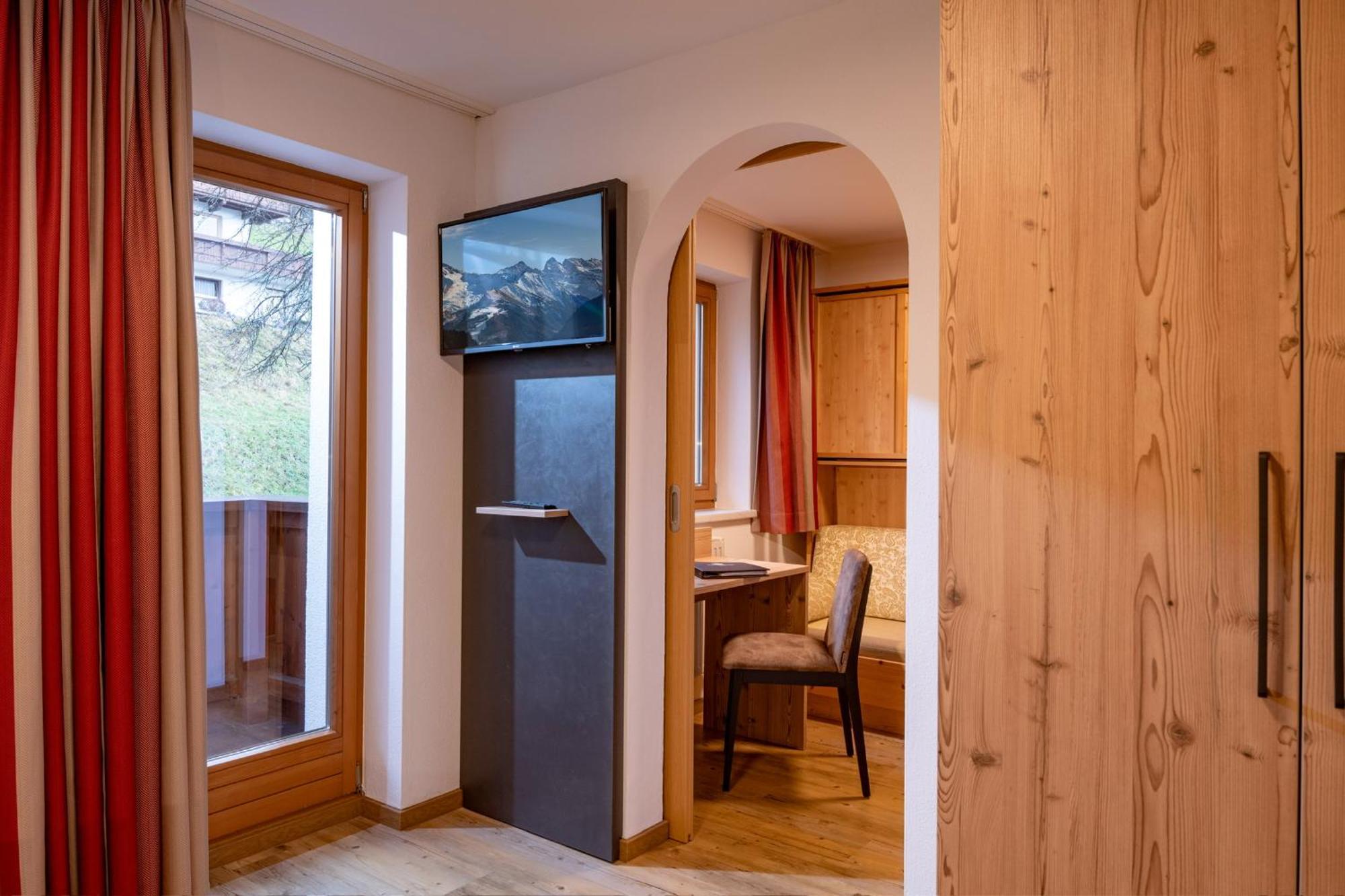 Das Sonnleiten Ski- Und Motorradhotel Bruck Im Zillertal Bruck am Ziller المظهر الخارجي الصورة