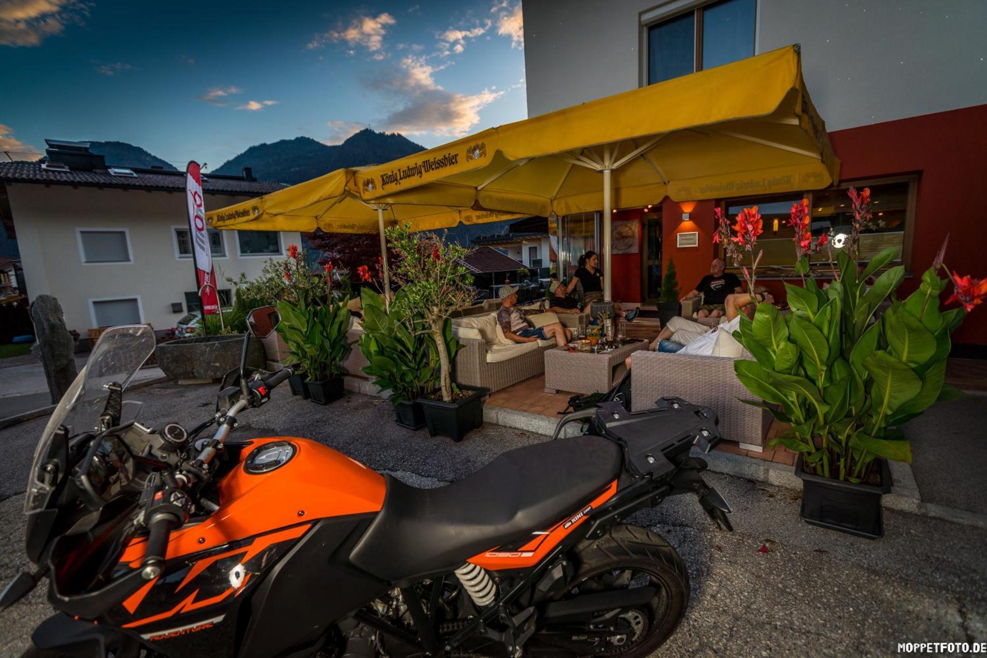 Das Sonnleiten Ski- Und Motorradhotel Bruck Im Zillertal Bruck am Ziller المظهر الخارجي الصورة