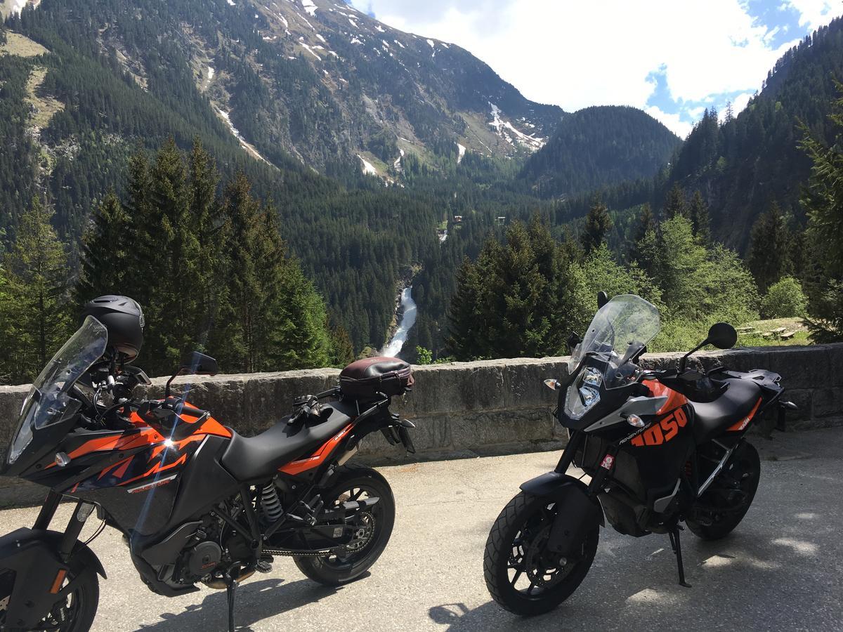 Das Sonnleiten Ski- Und Motorradhotel Bruck Im Zillertal Bruck am Ziller المظهر الخارجي الصورة